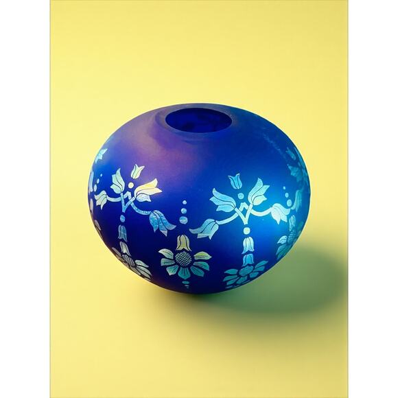Fenton Favrene Satin Sunflower Vase-Limited Edition-Blue Art Glass-Etched-Cobalt - Picture 6 of 7